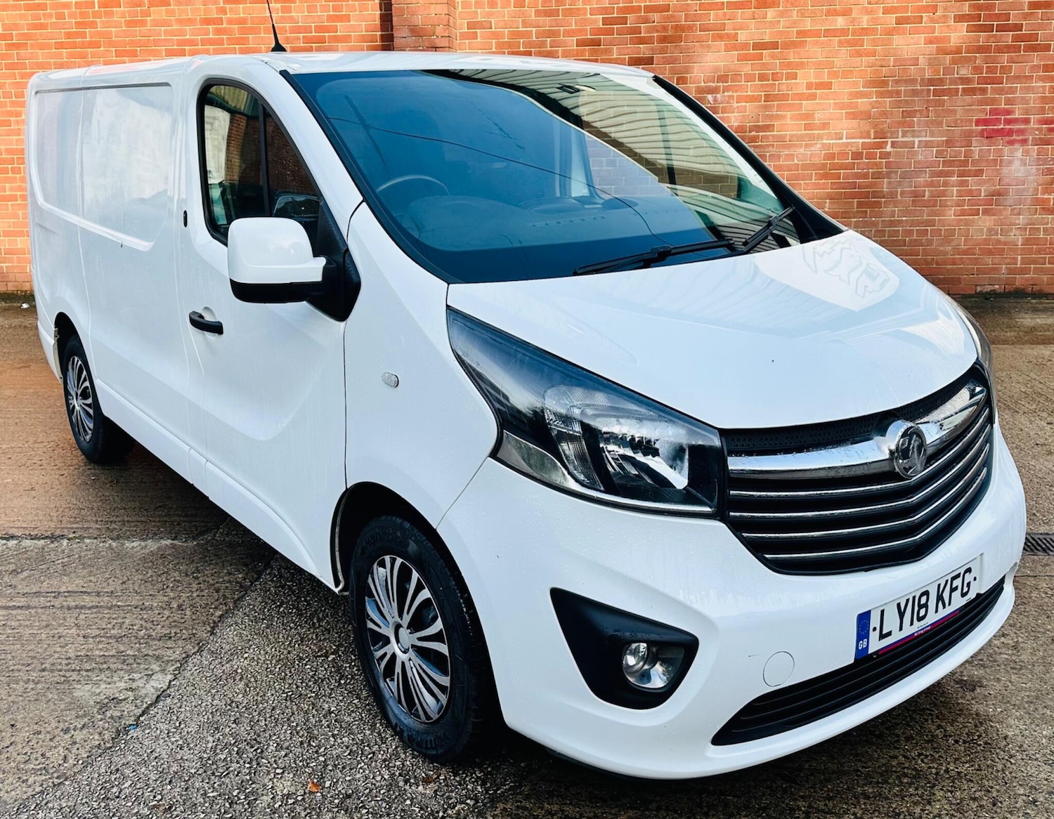 Used Vauxhall Vivaro 2018 for sale - 76423149: Photo 3