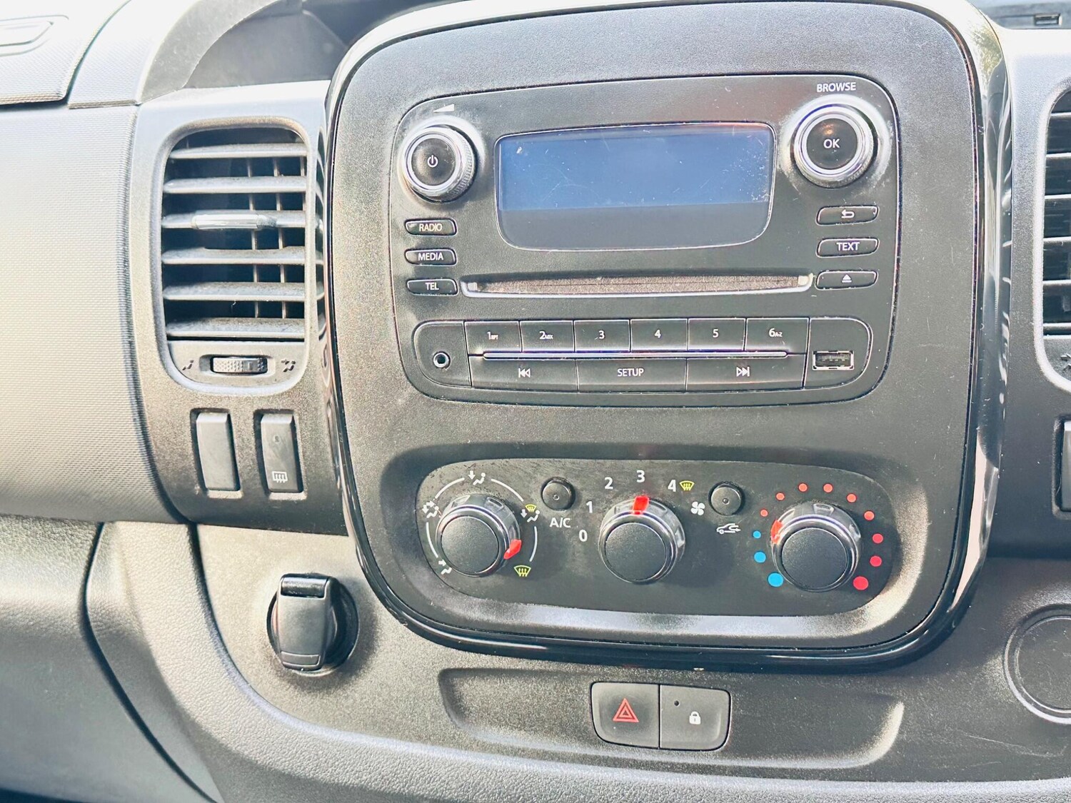 Used Vauxhall Vivaro 2018 for sale - 76423149: Photo 31