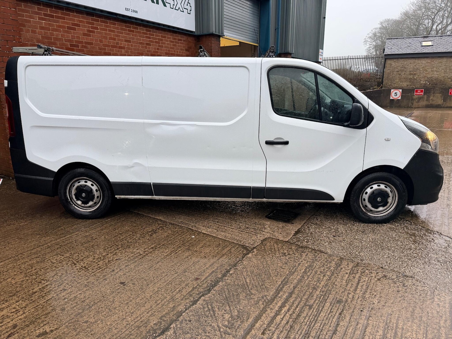 Used Vauxhall Vivaro 2017 for sale - 76952310: Photo 11