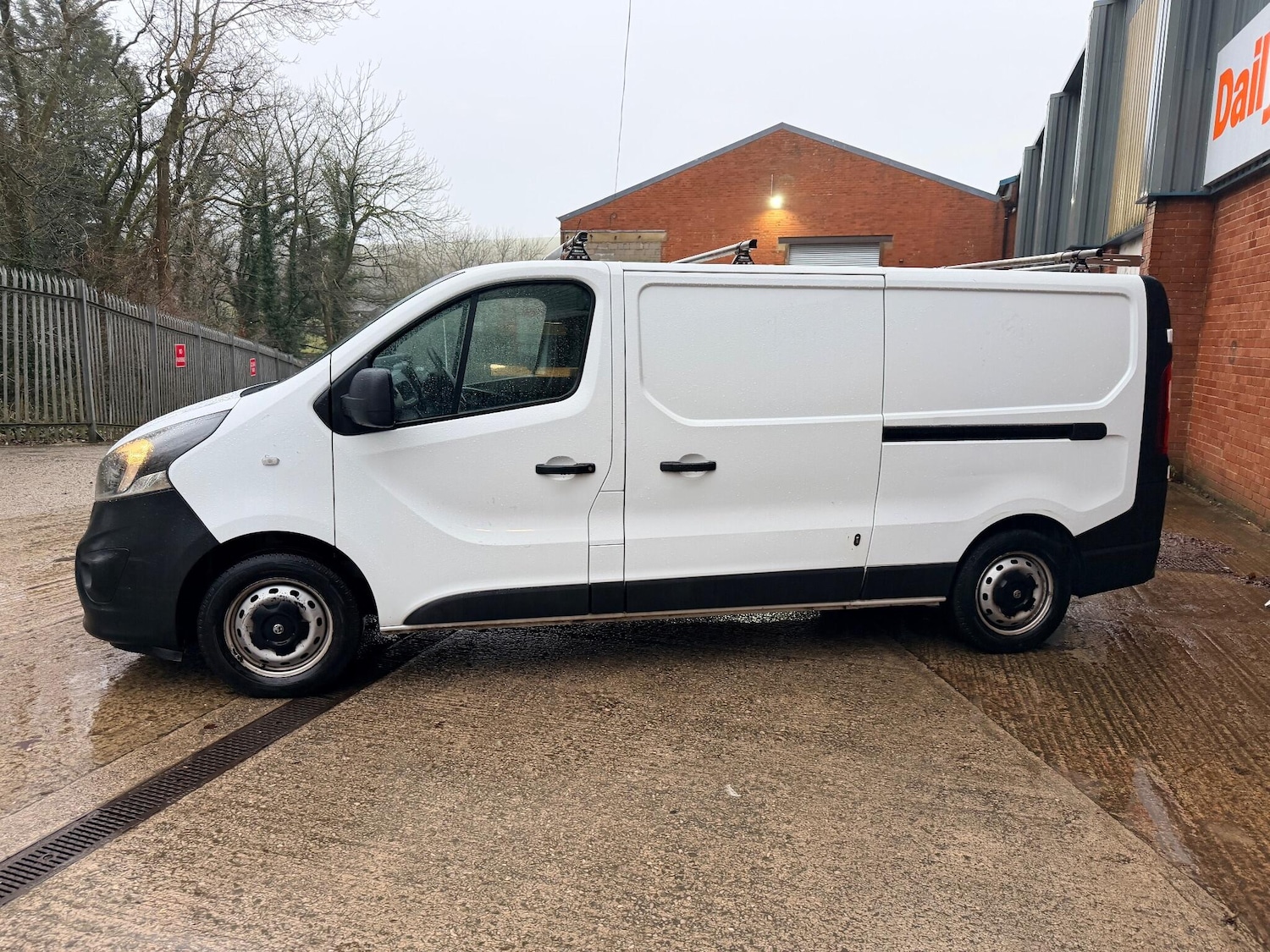 Used Vauxhall Vivaro 2017 for sale - 76952310: Photo 15