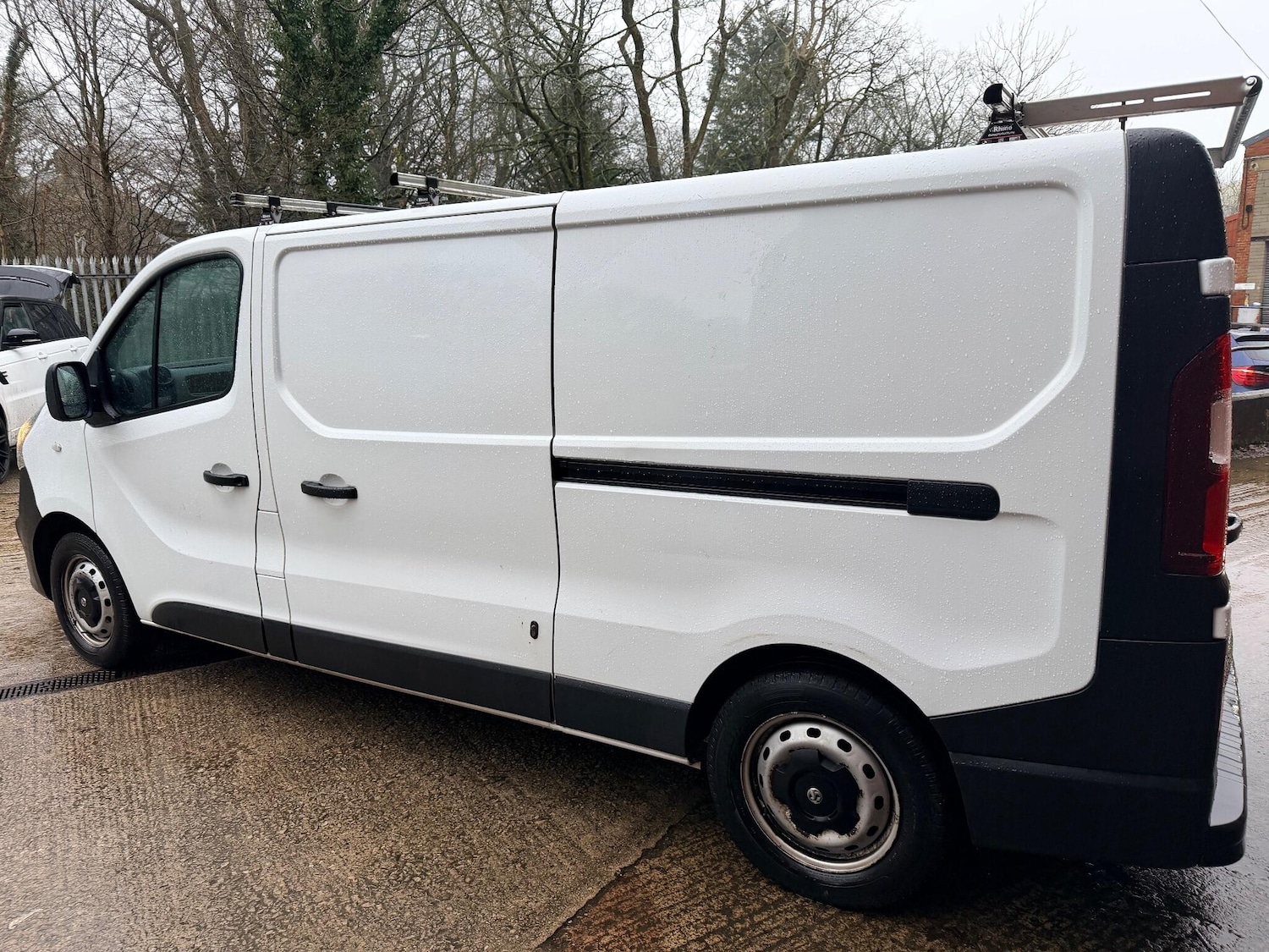 Used Vauxhall Vivaro 2017 for sale - 76952310: Photo 17