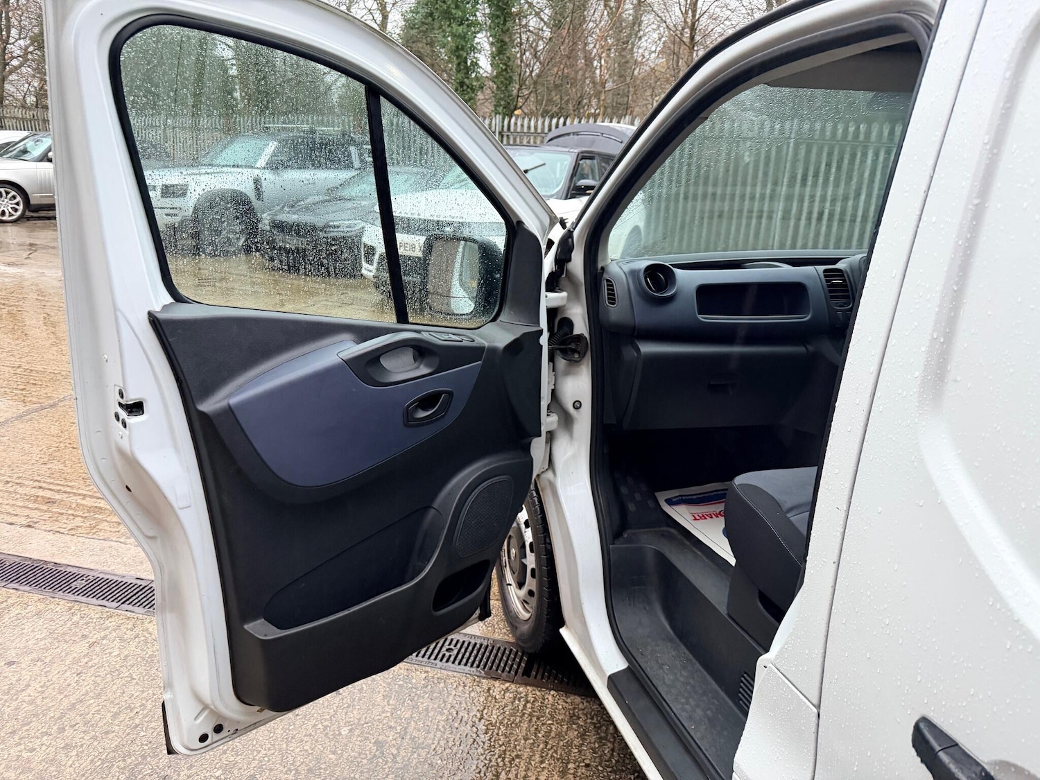 Used Vauxhall Vivaro 2017 for sale - 76952310: Photo 18