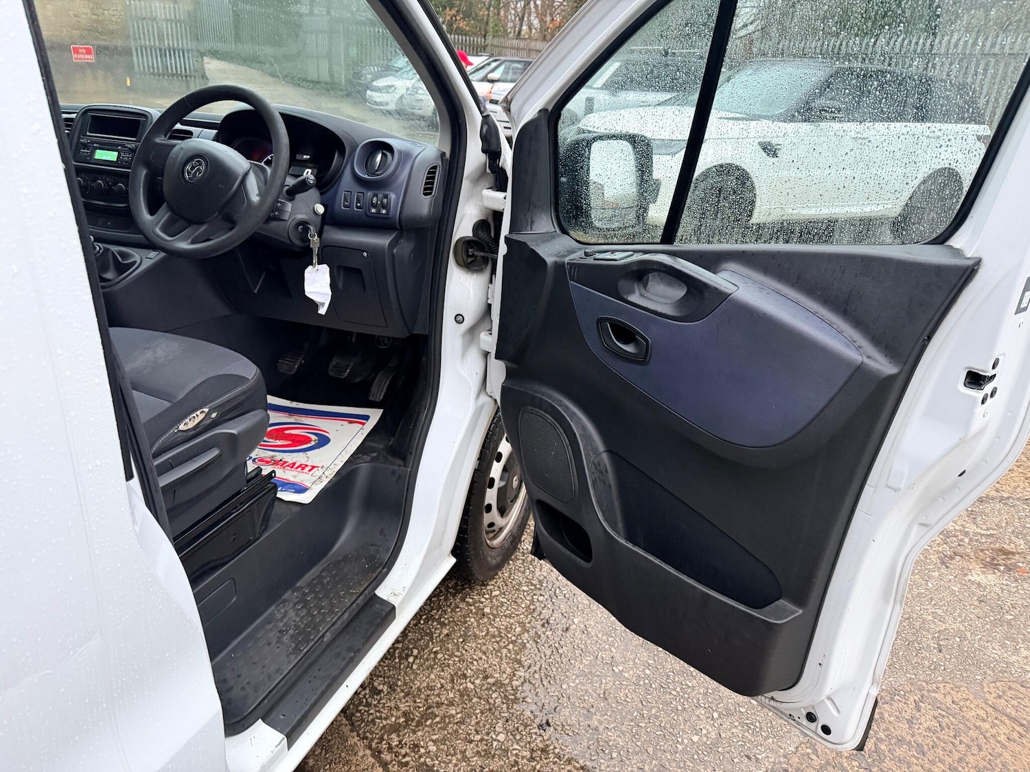 Used Vauxhall Vivaro 2017 for sale - 76952310: Photo 29