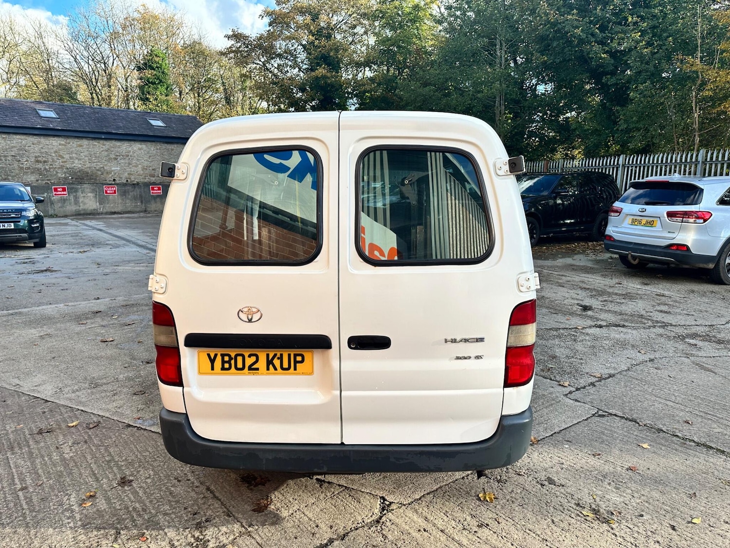Used Toyota HiAce 2002 for sale - 76349157: Photo 10