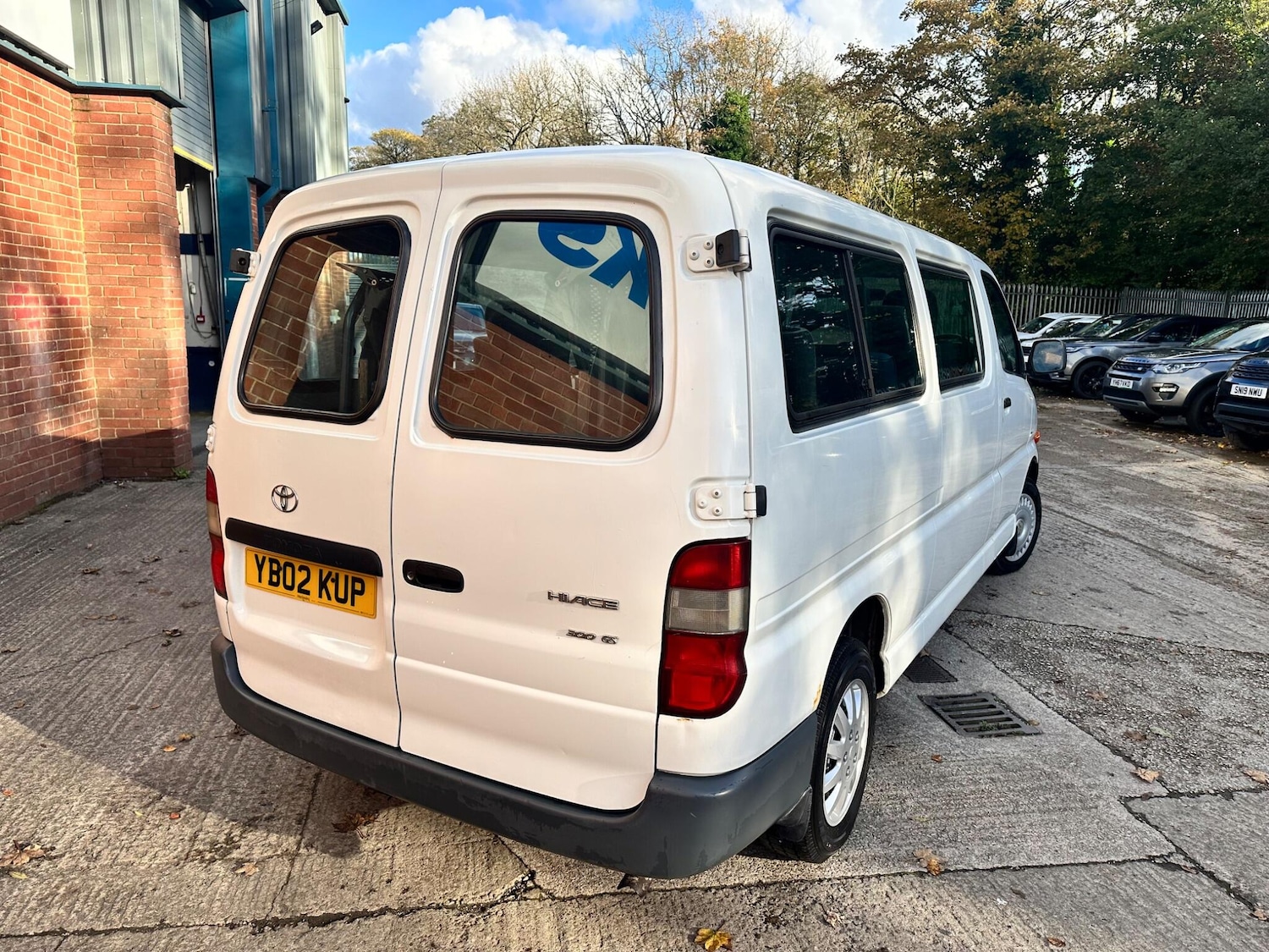 Used Toyota HiAce 2002 for sale - 76349157: Photo 11