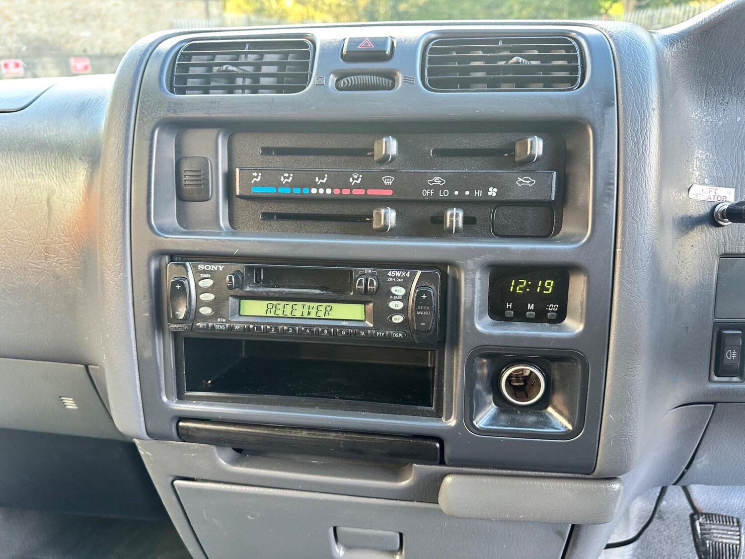 Used Toyota HiAce 2002 for sale - 76349157: Photo 31
