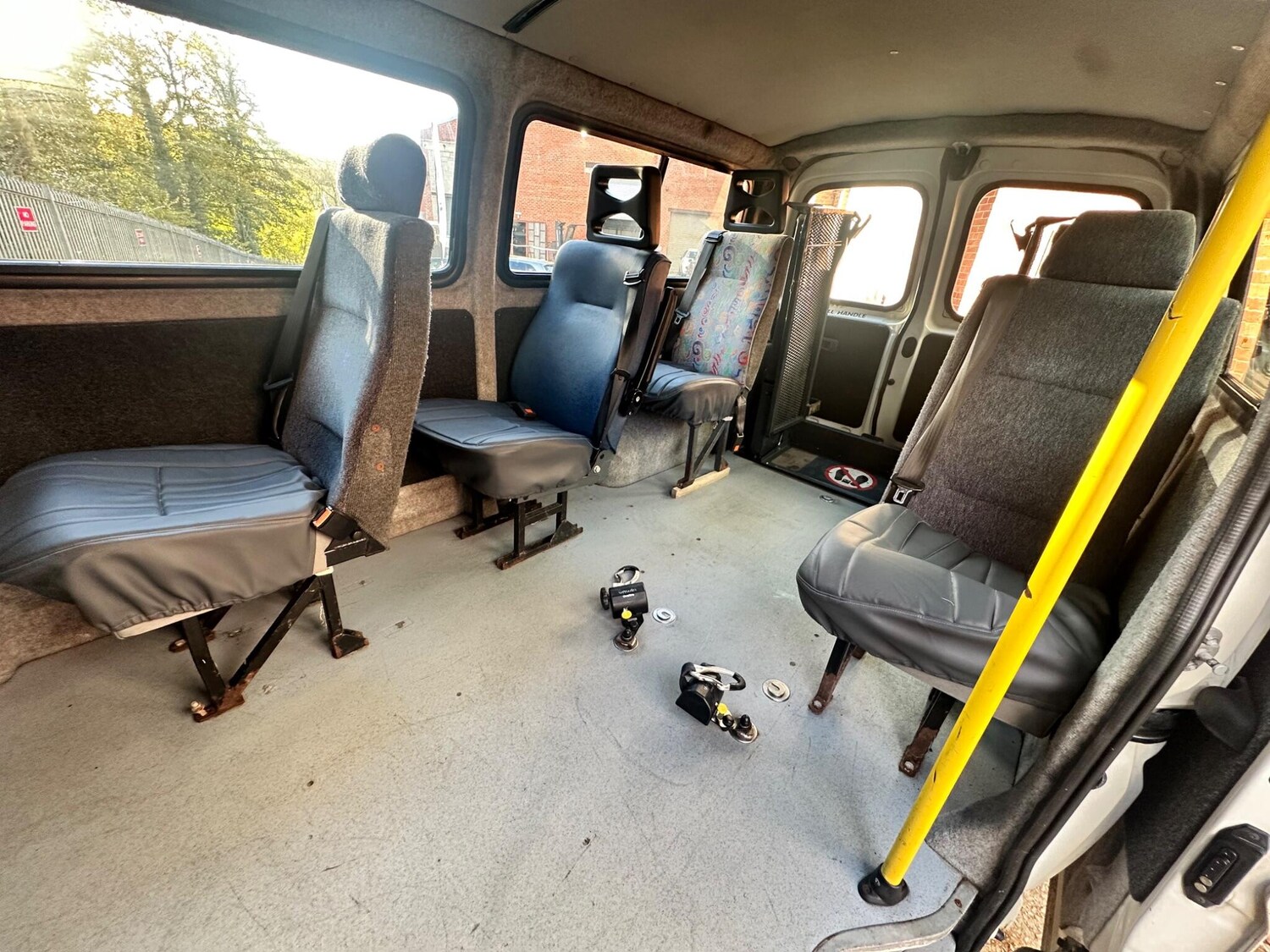 Used Toyota HiAce 2002 for sale - 76349157: Photo 32
