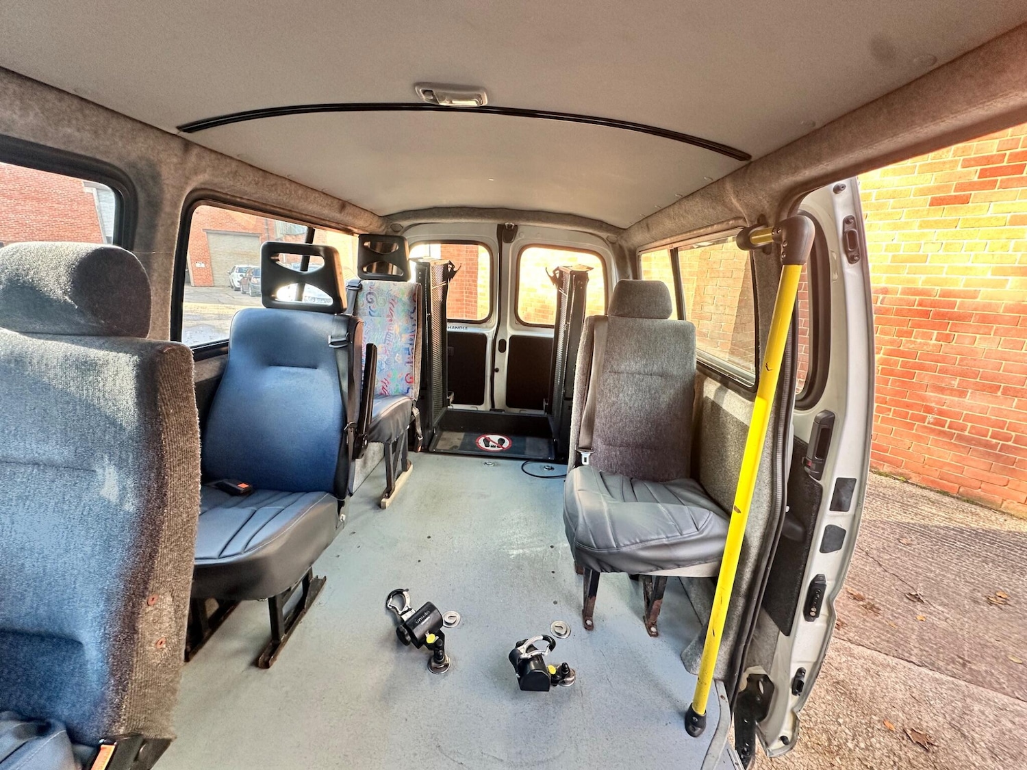 Used Toyota HiAce 2002 for sale - 76349157: Photo 33