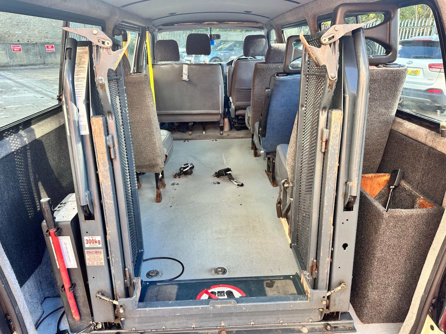 Used Toyota HiAce 2002 for sale - 76349157: Photo 39