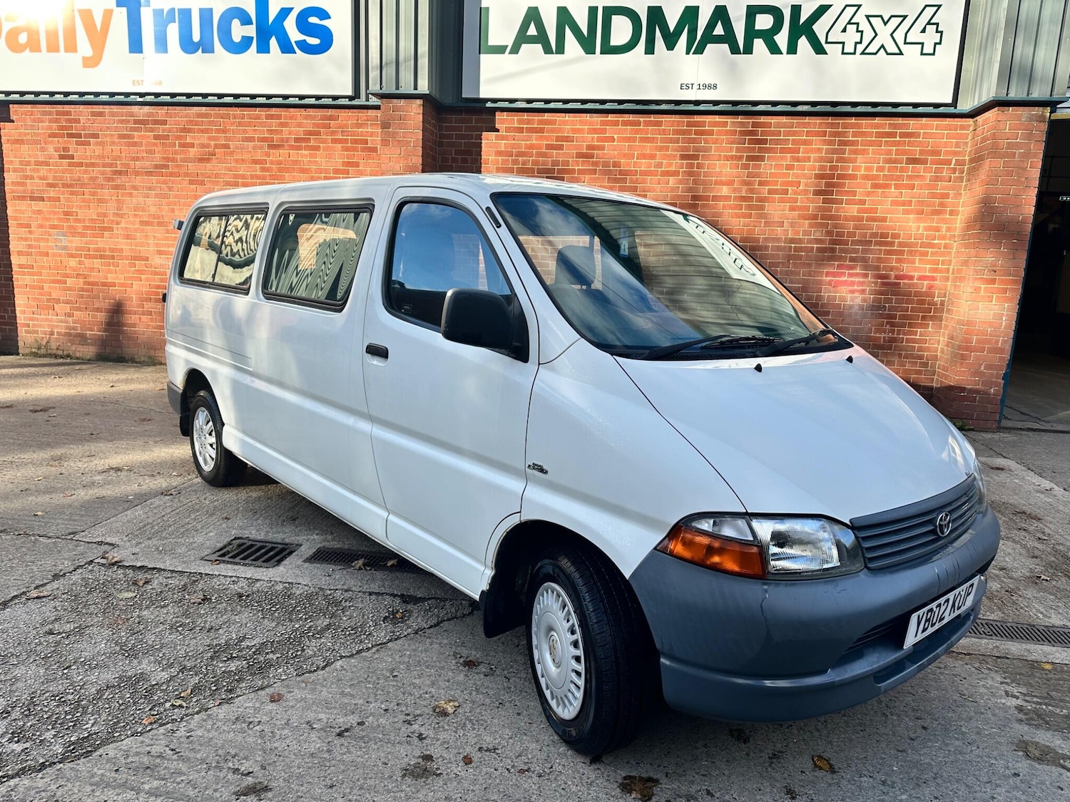 Used Toyota HiAce 2002 for sale - 76349157: Photo 4