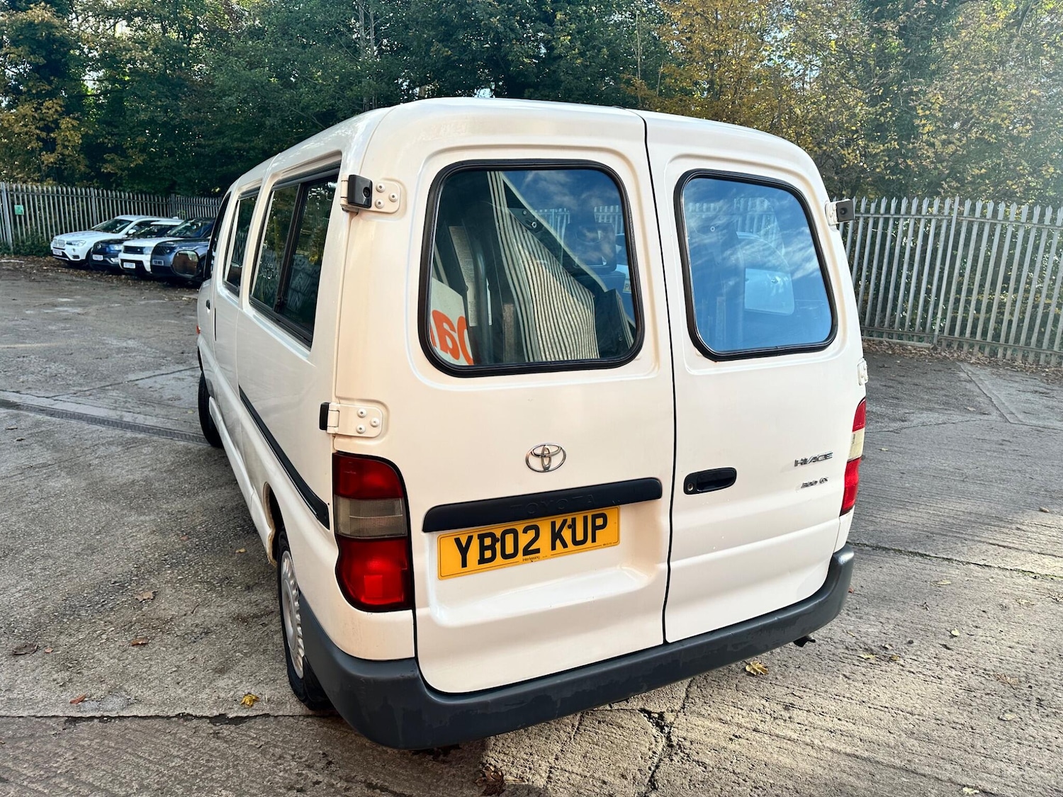 Used Toyota HiAce 2002 for sale - 76349157: Photo 9