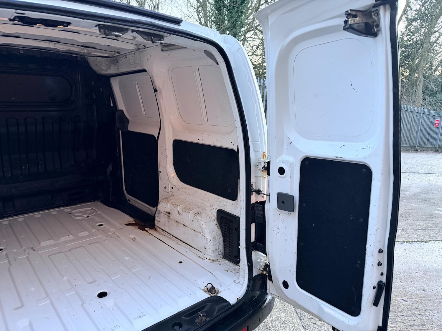 Used Nissan NV200 2014 for sale - 76913949: Photo 38