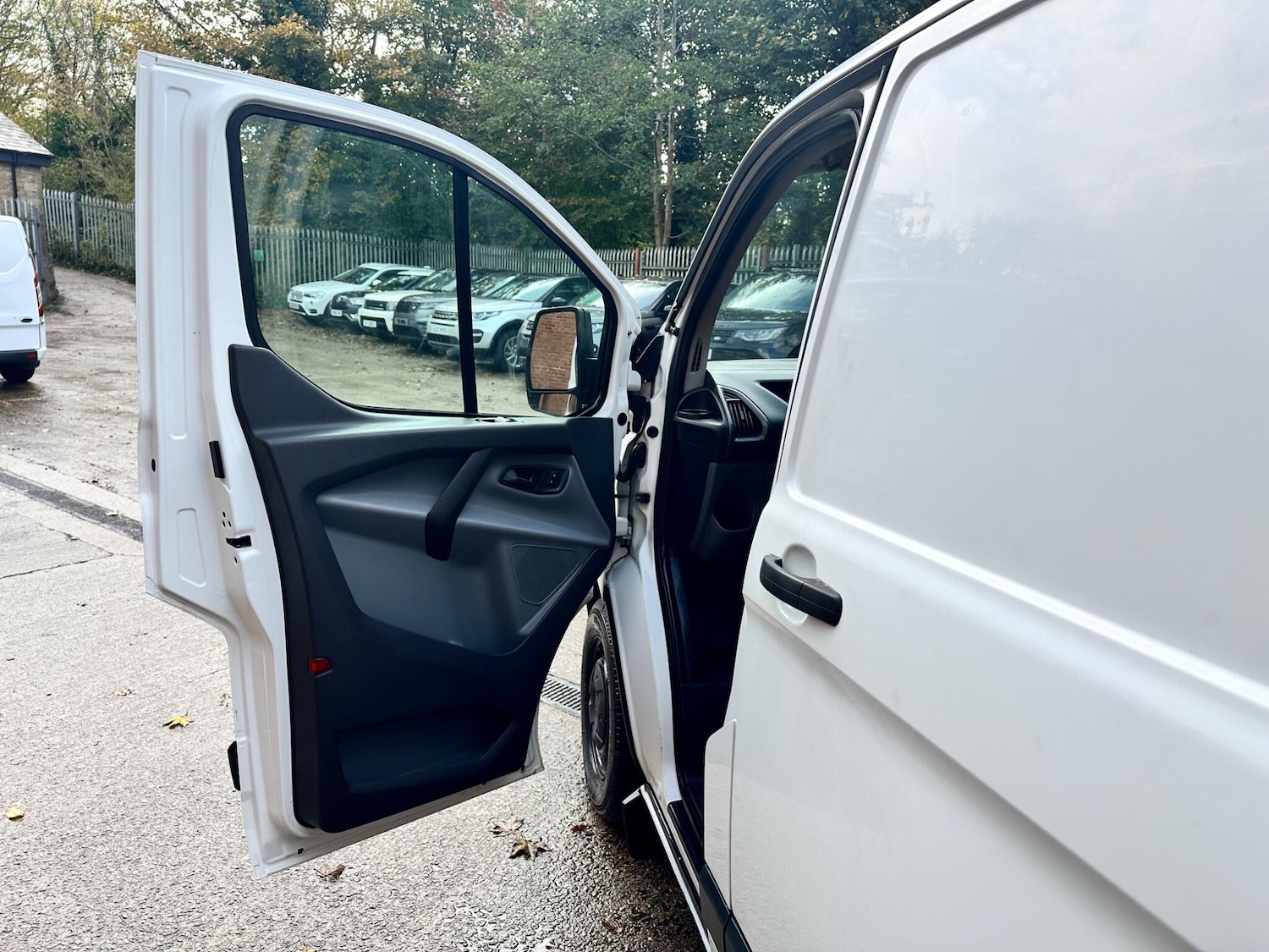 Used Ford Transit Custom 2016 for sale - 76349541: Photo 21