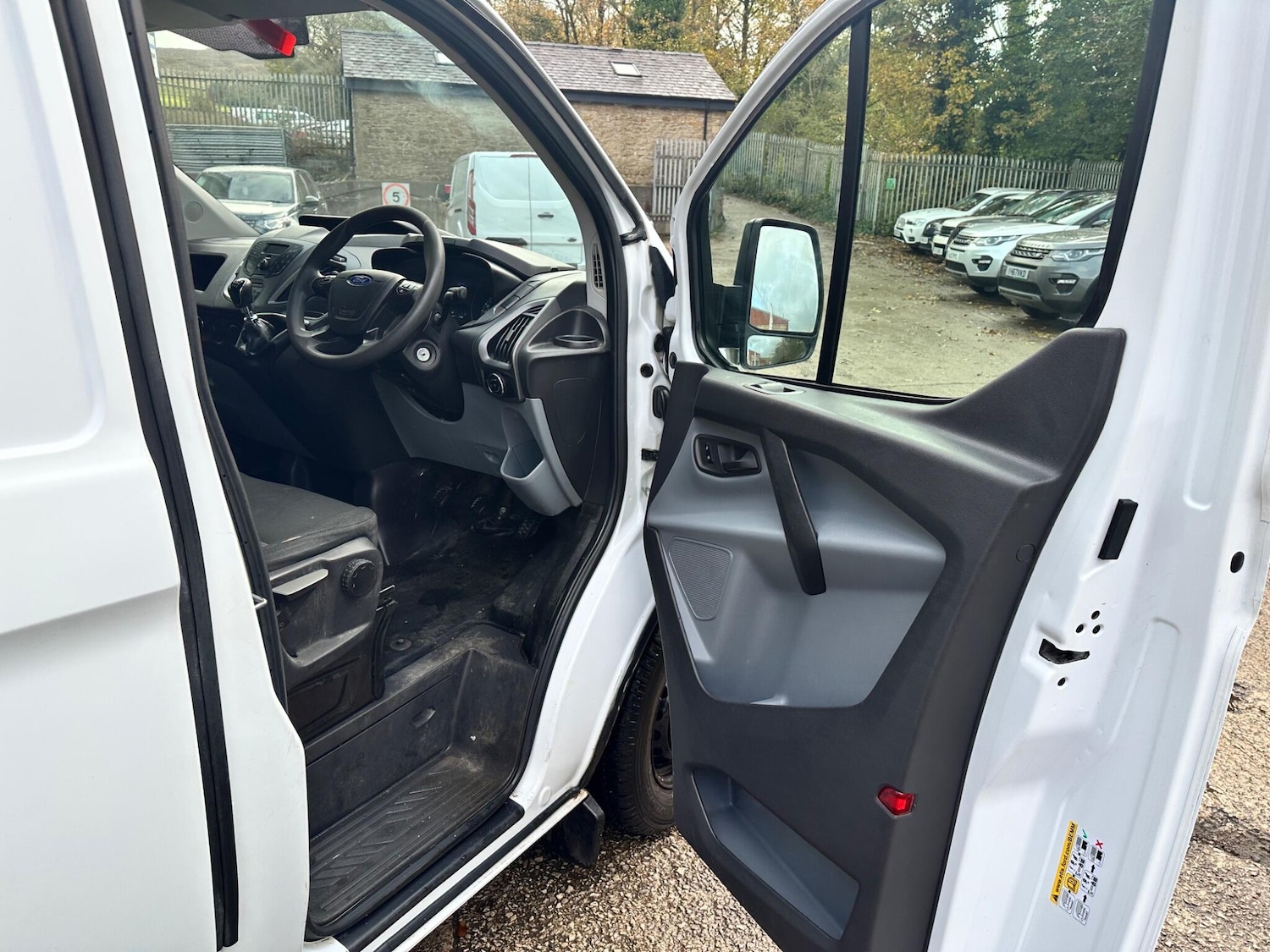 Used Ford Transit Custom 2016 for sale - 76349541: Photo 25