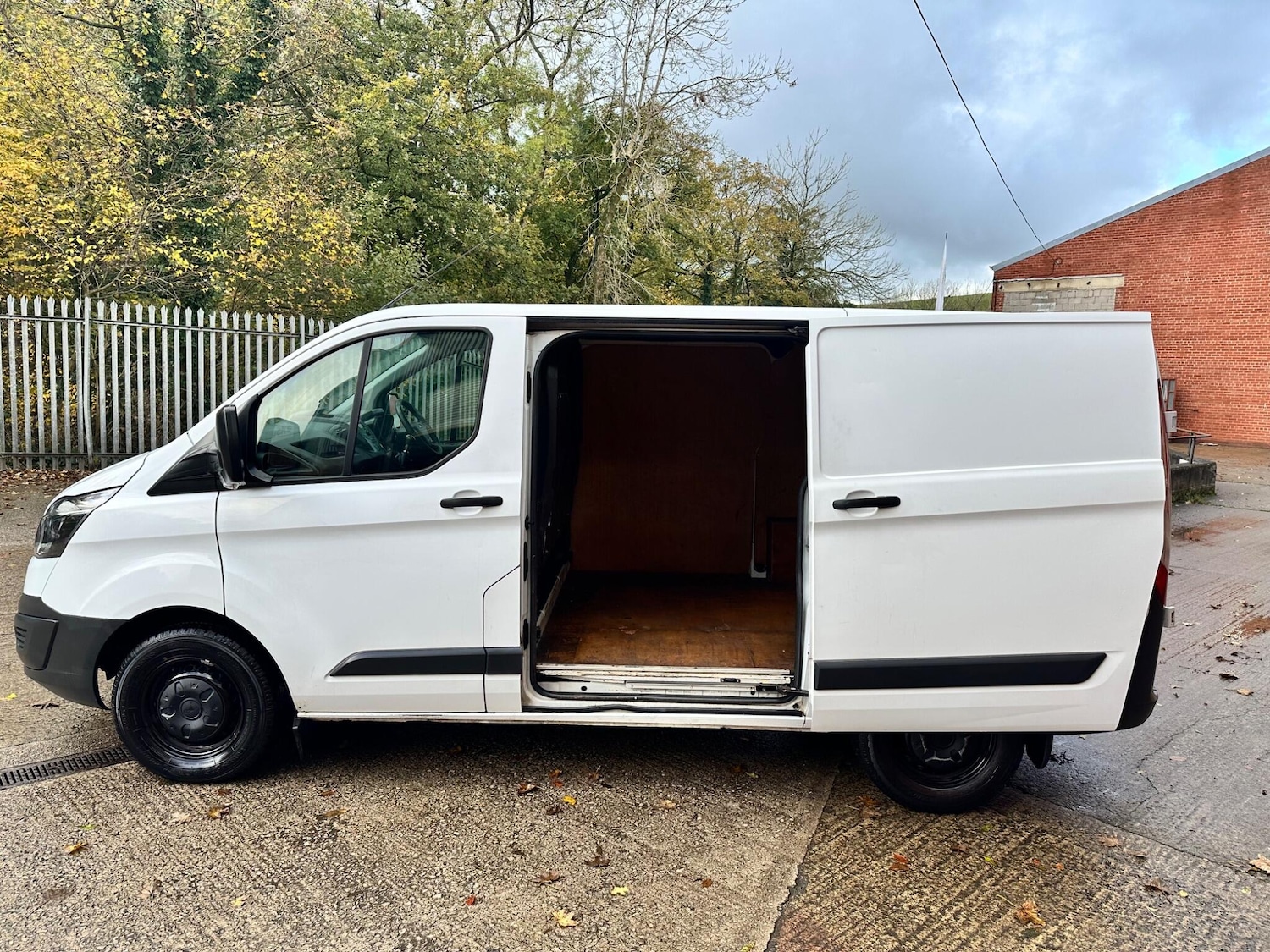 Used Ford Transit Custom 2016 for sale - 76349541: Photo 35