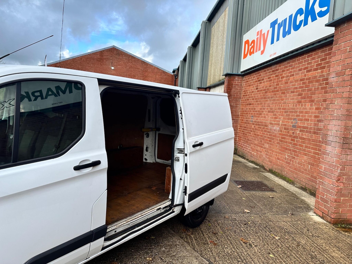 Used Ford Transit Custom 2016 for sale - 76349541: Photo 36