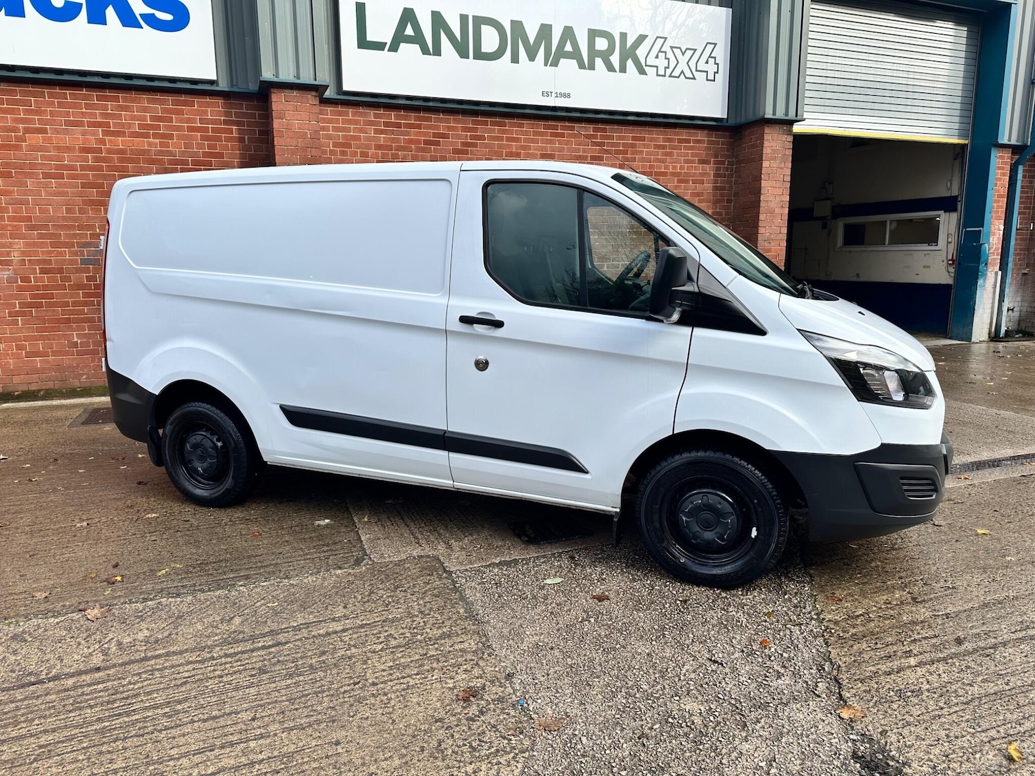 Used Ford Transit Custom 2016 for sale - 76349541: Photo 5