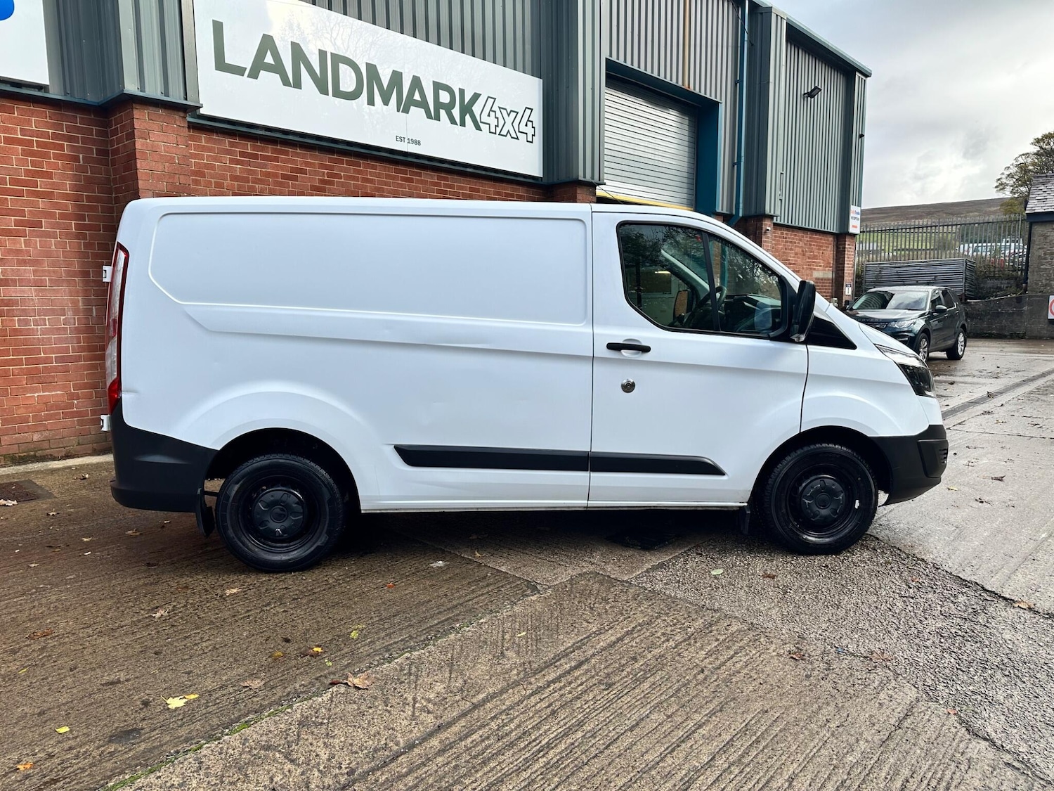 Used Ford Transit Custom 2016 for sale - 76349541: Photo 6