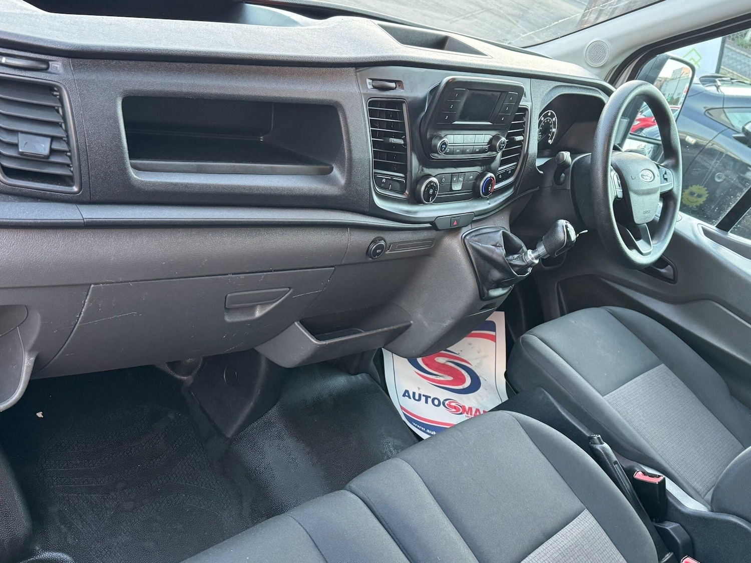 Used Ford Transit 2020 for sale - 77163208: Photo 2