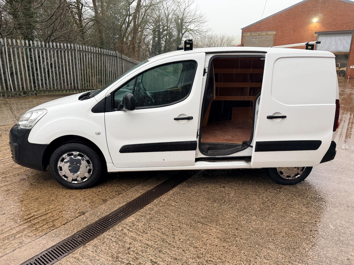 Used Citroen Berlingo 2017 for sale - 77109702: Photo 12