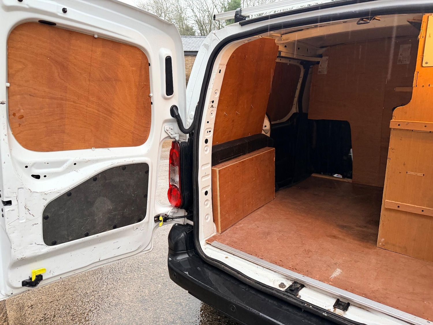 Used Citroen Berlingo 2017 for sale - 77109702: Photo 32