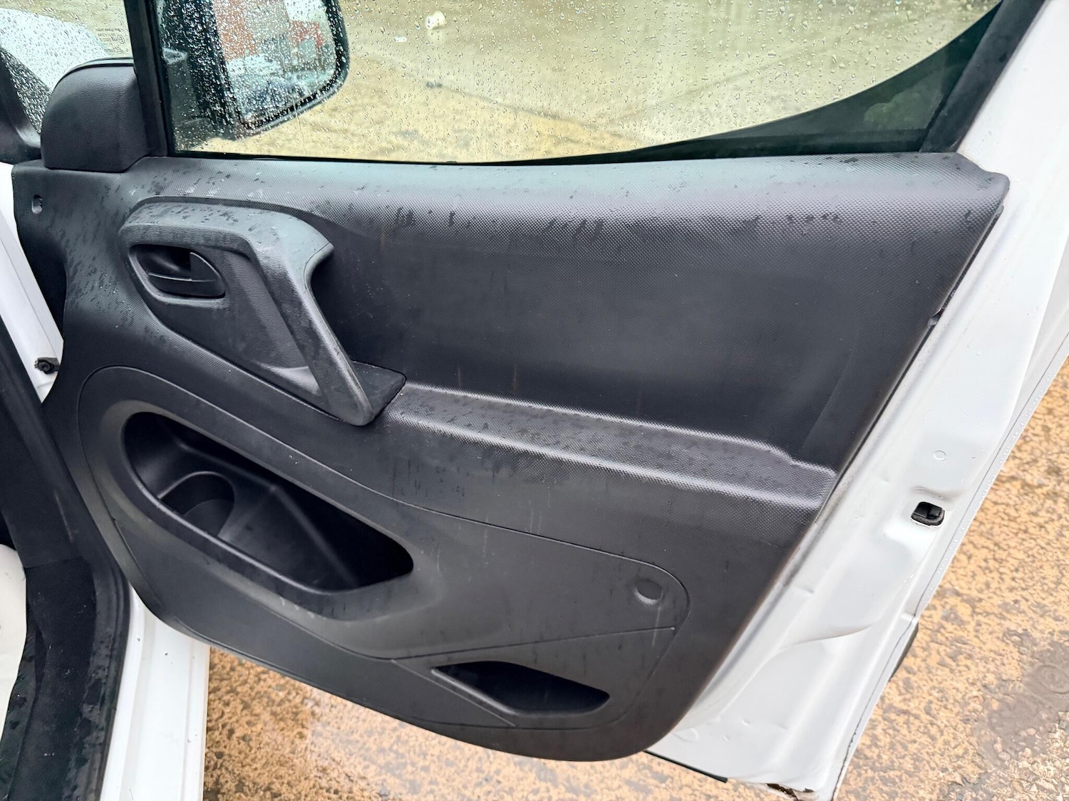 Used Citroen Berlingo 2017 for sale - 77109702: Photo 41