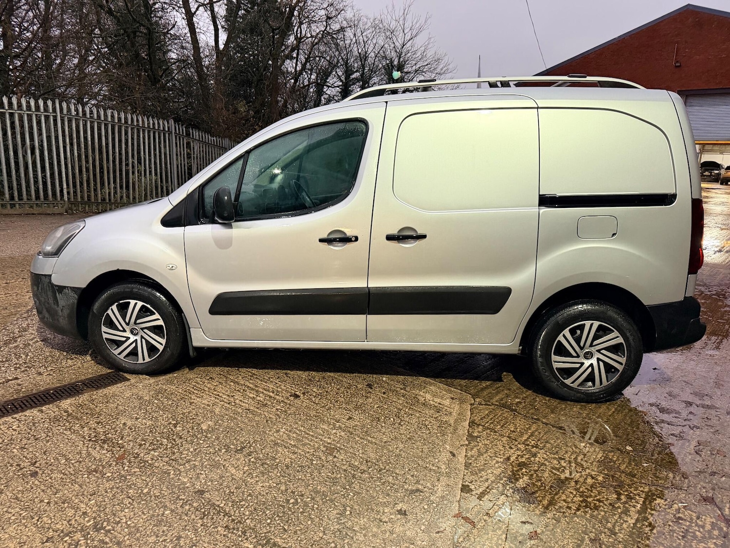 Used Citroen Berlingo 2013 for sale - 77081509: Photo 16