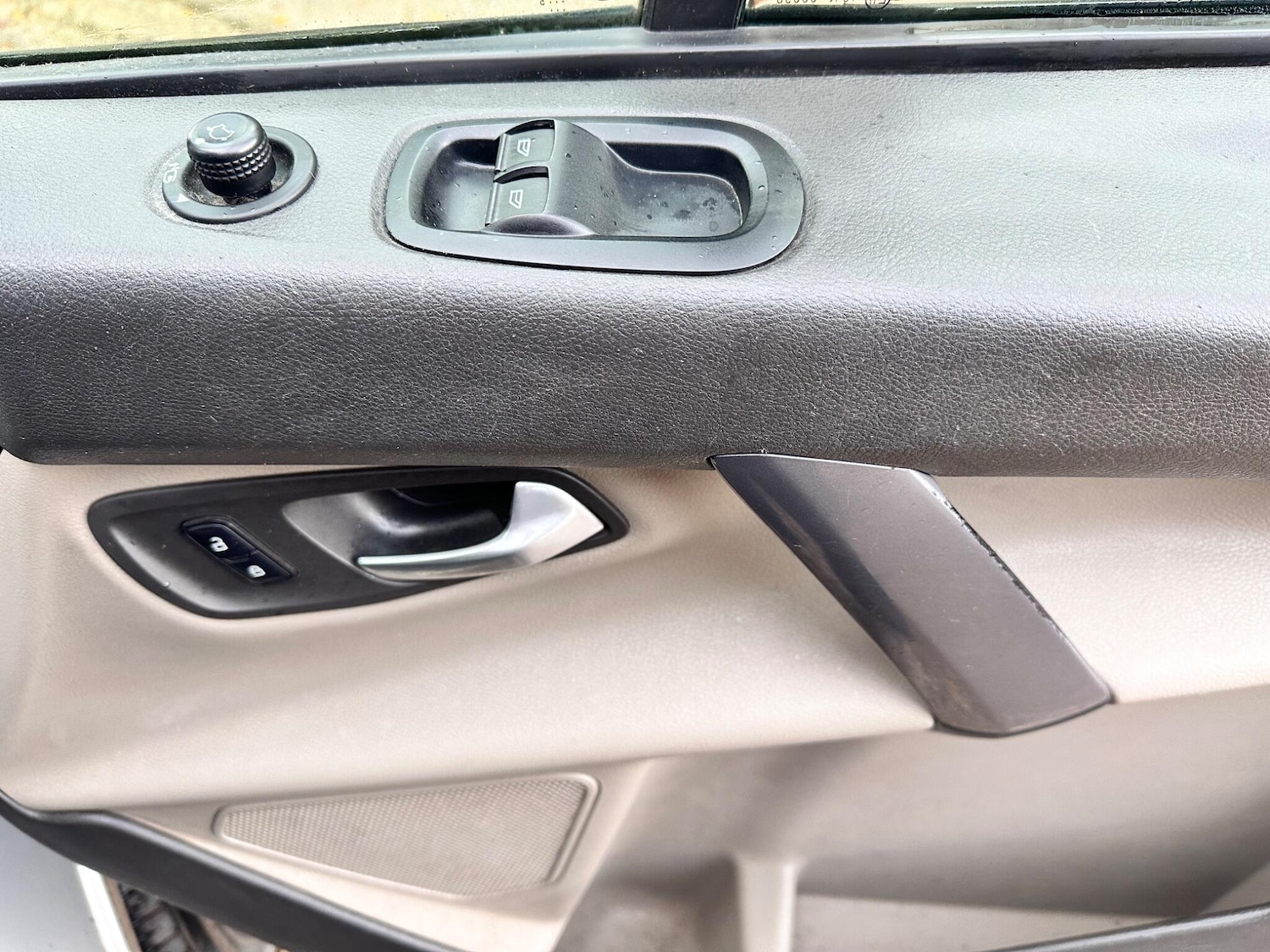 Used Ford Tourneo Custom 2015 for sale - 76440323: Photo 24