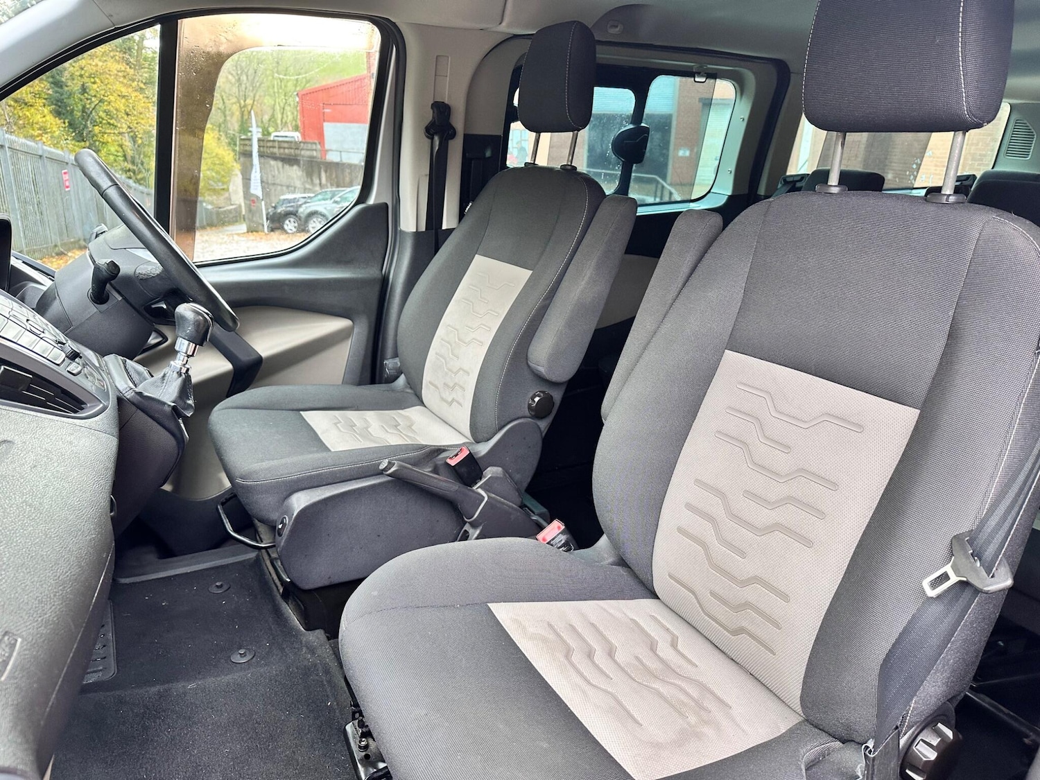 Used Ford Tourneo Custom 2015 for sale - 76440323: Photo 26