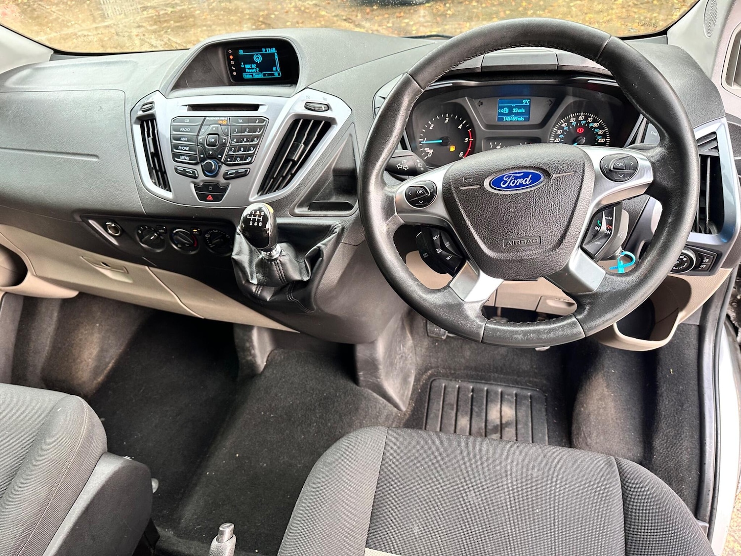 Used Ford Tourneo Custom 2015 for sale - 76440323: Photo 28