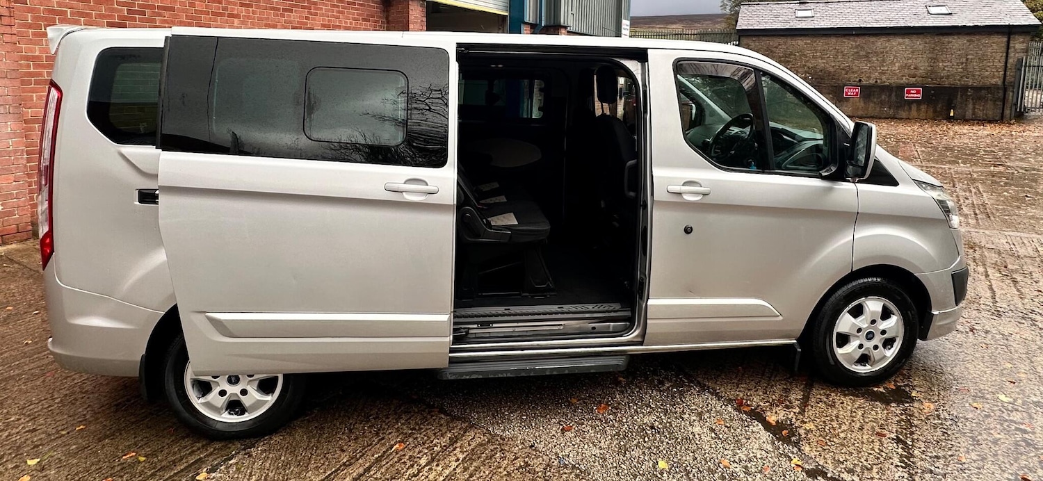 Used Ford Tourneo Custom 2015 for sale - 76440323: Photo 47