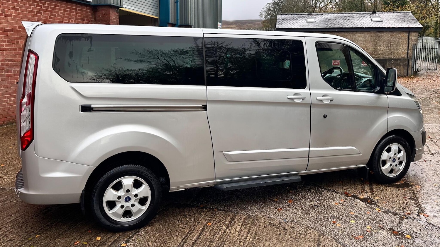 Used Ford Tourneo Custom 2015 for sale - 76440323: Photo 9