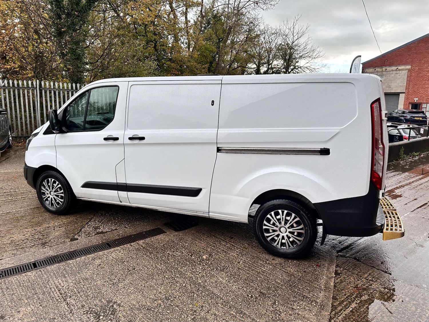 Used Ford Transit Custom 2017 for sale - 77242728: Photo 15