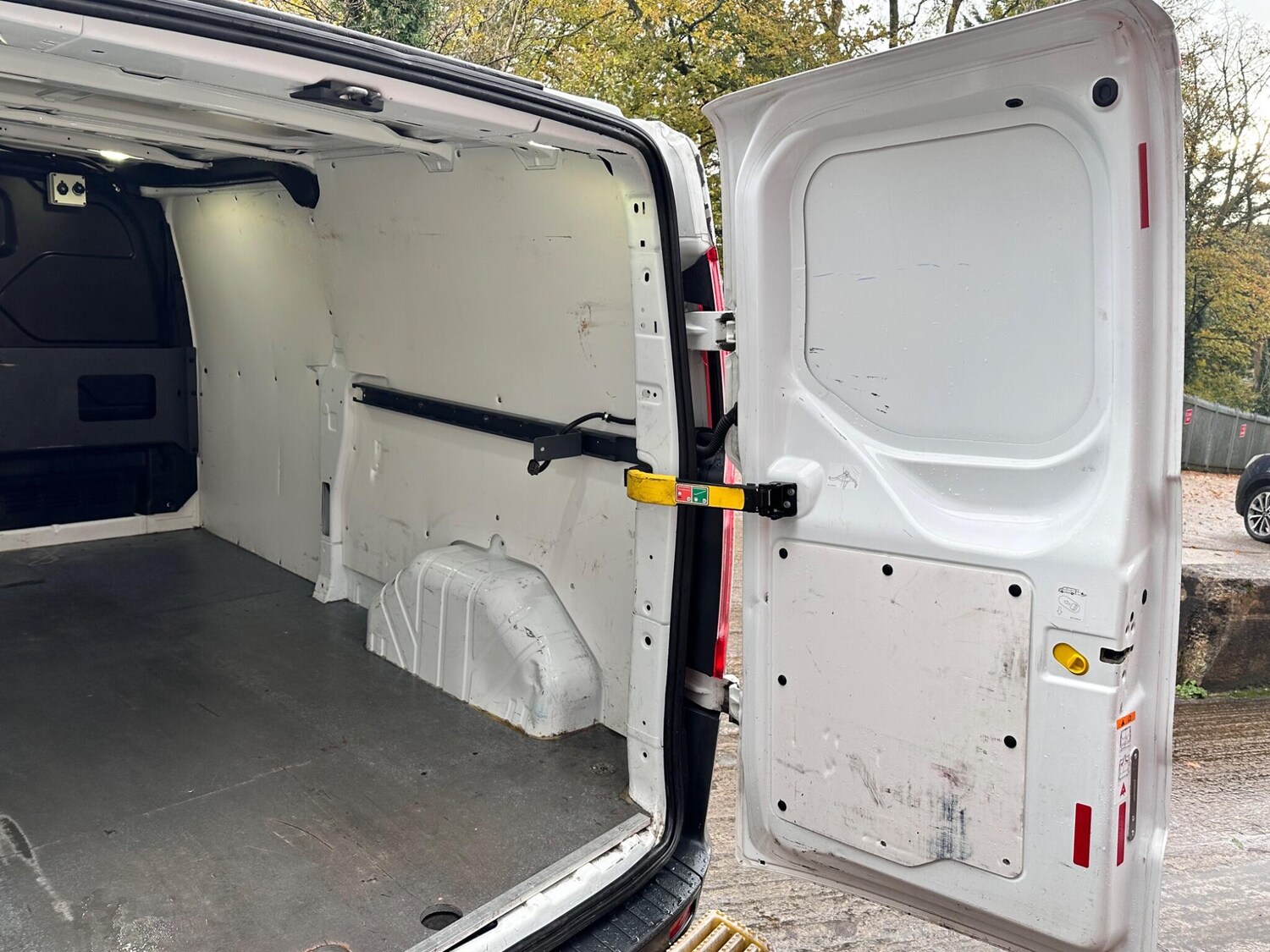 Used Ford Transit Custom 2017 for sale - 77242728: Photo 39