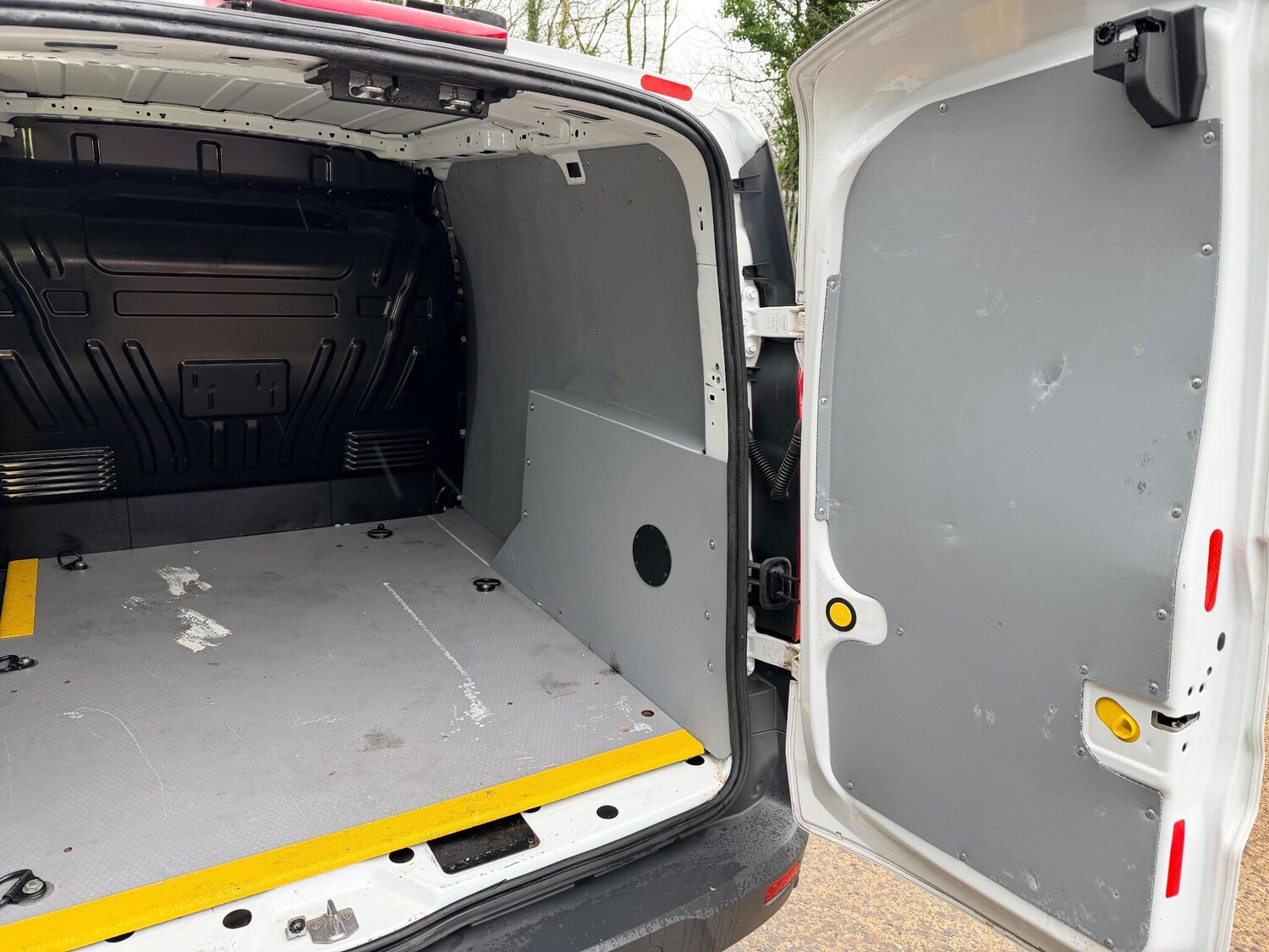 Used Ford Transit Connect 2017 for sale - 77016787: Photo 47