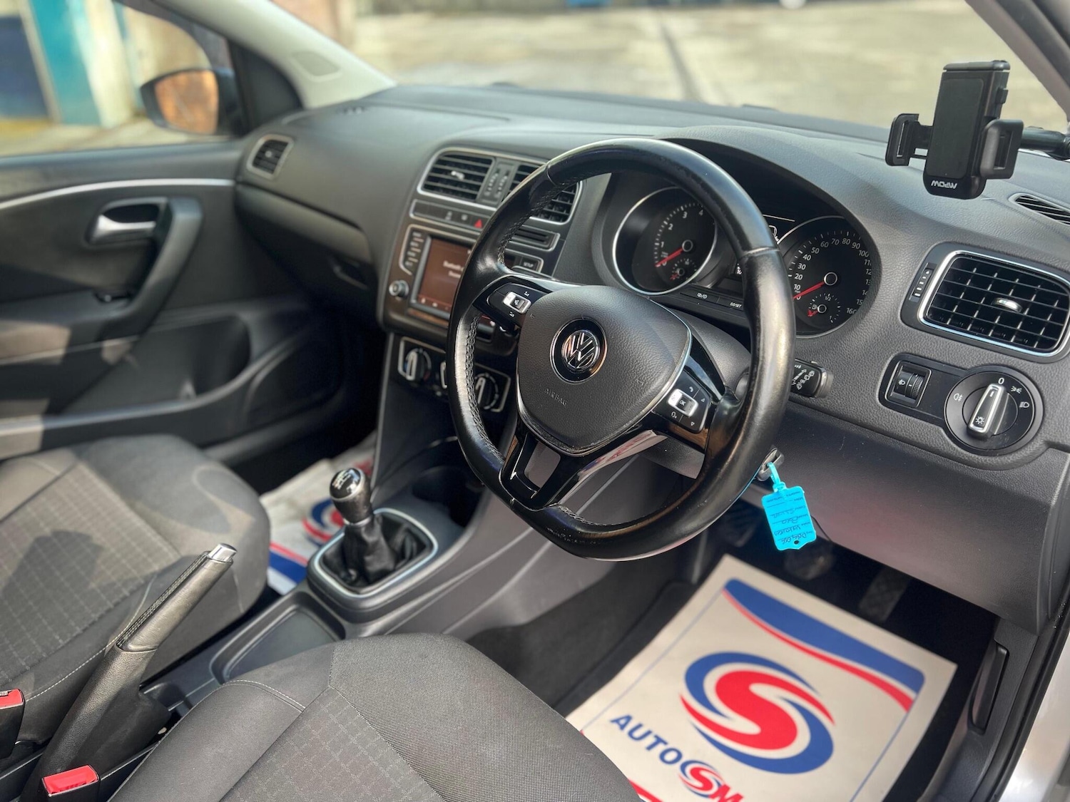 Used Volkswagen Polo 2015 for sale - 76388960: Photo 10