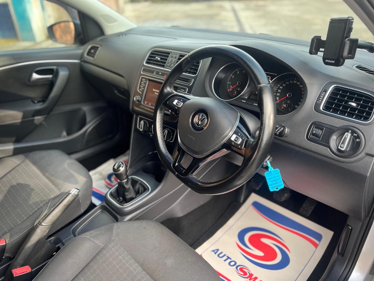 Used Volkswagen Polo 2015 for sale - 76388960: Photo 12