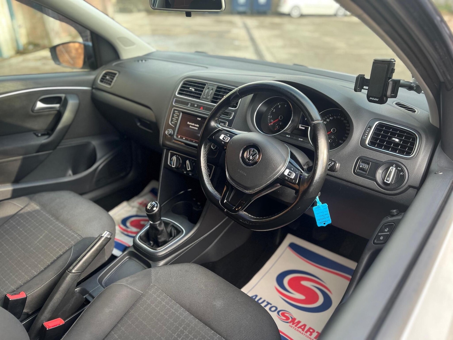 Used Volkswagen Polo 2015 for sale - 76388960: Photo 13