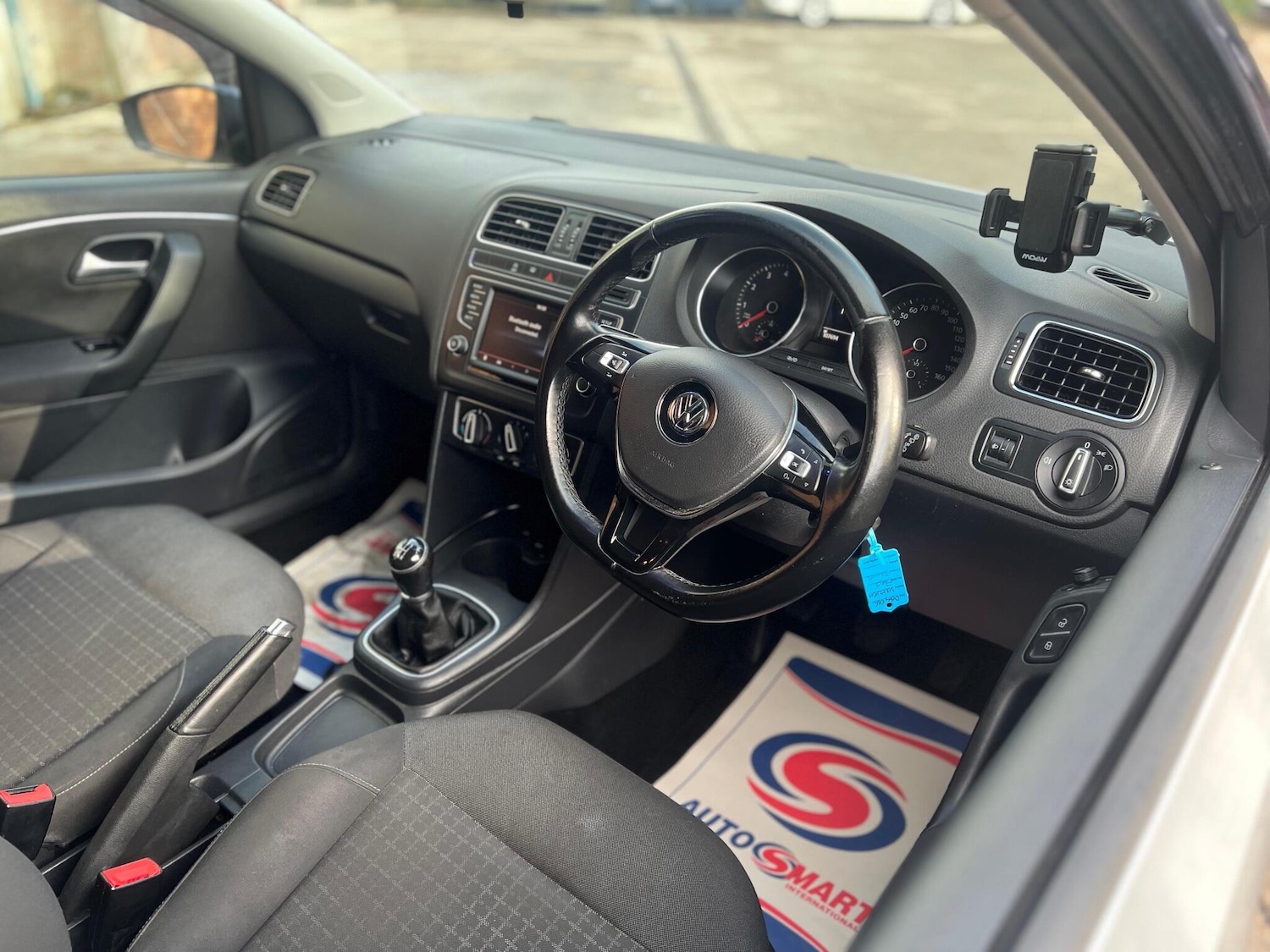 Used Volkswagen Polo 2015 for sale - 76388960: Photo 14