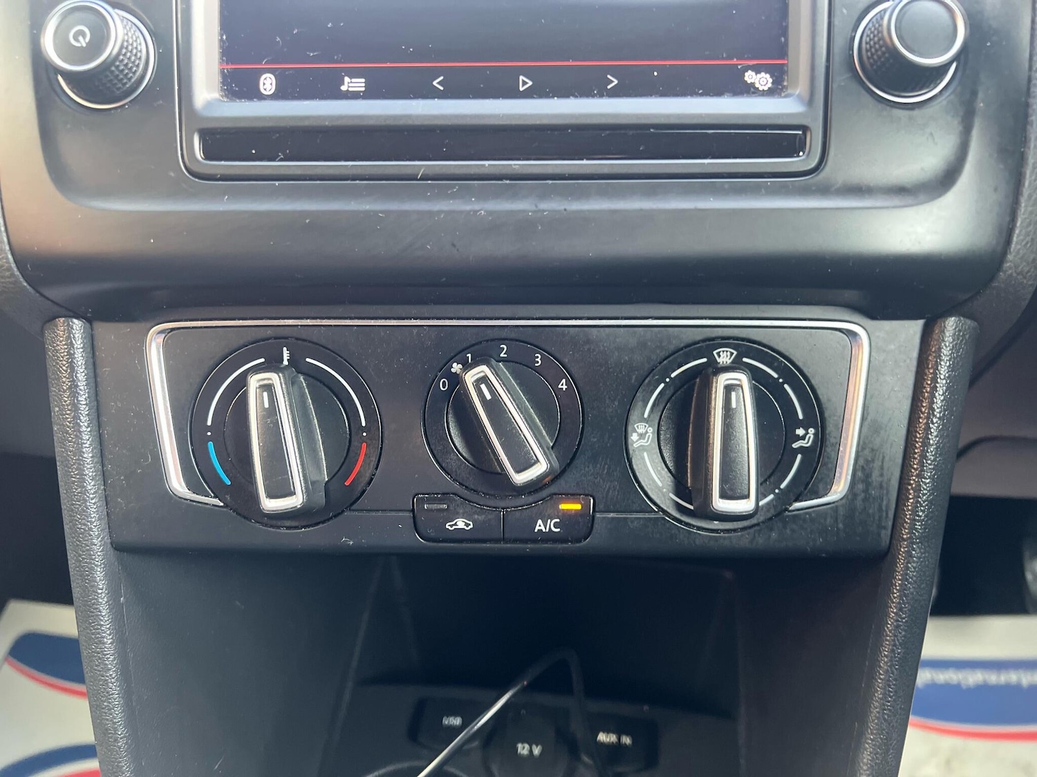 Used Volkswagen Polo 2015 for sale - 76388960: Photo 19