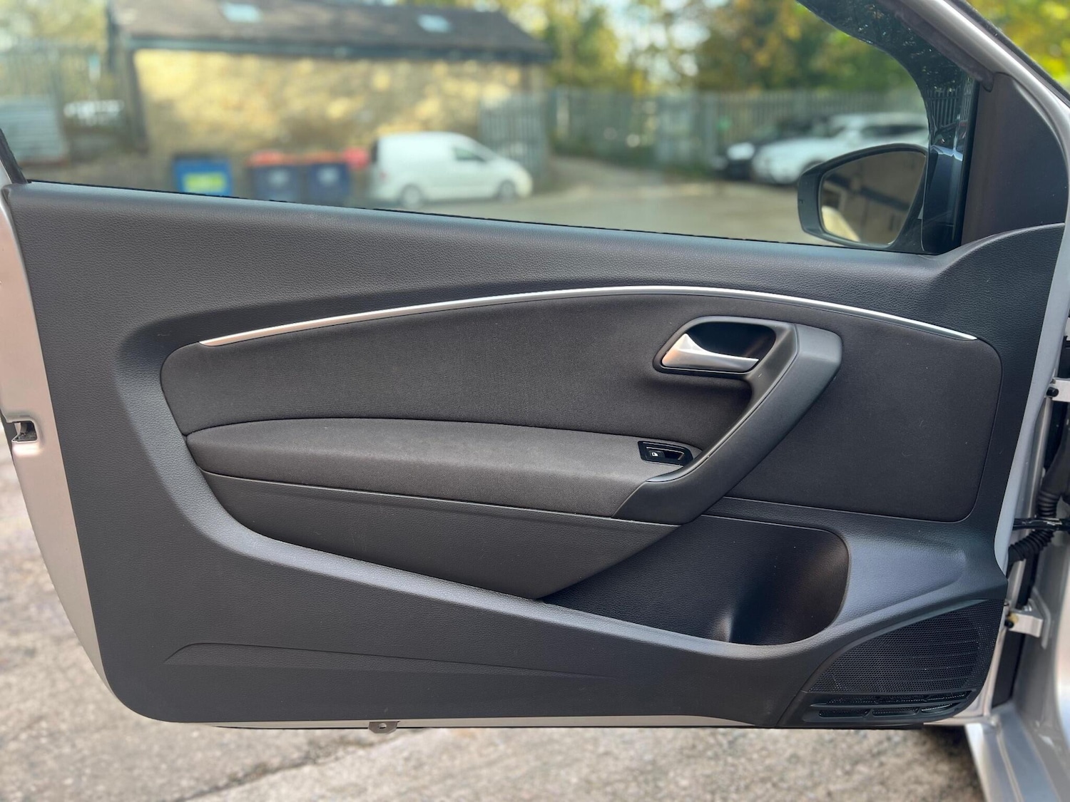 Used Volkswagen Polo 2015 for sale - 76388960: Photo 22