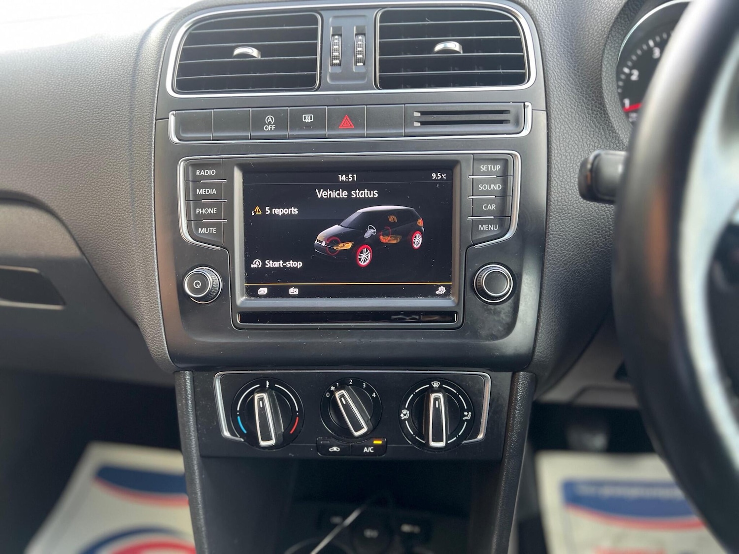 Used Volkswagen Polo 2015 for sale - 76388960: Photo 33