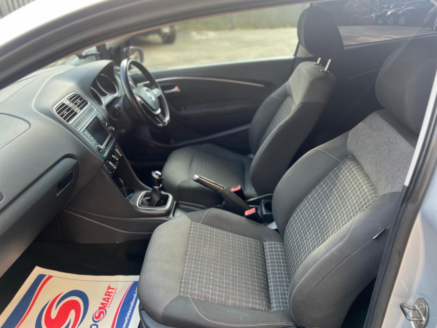 Used Volkswagen Polo 2015 for sale - 76388960: Photo 41