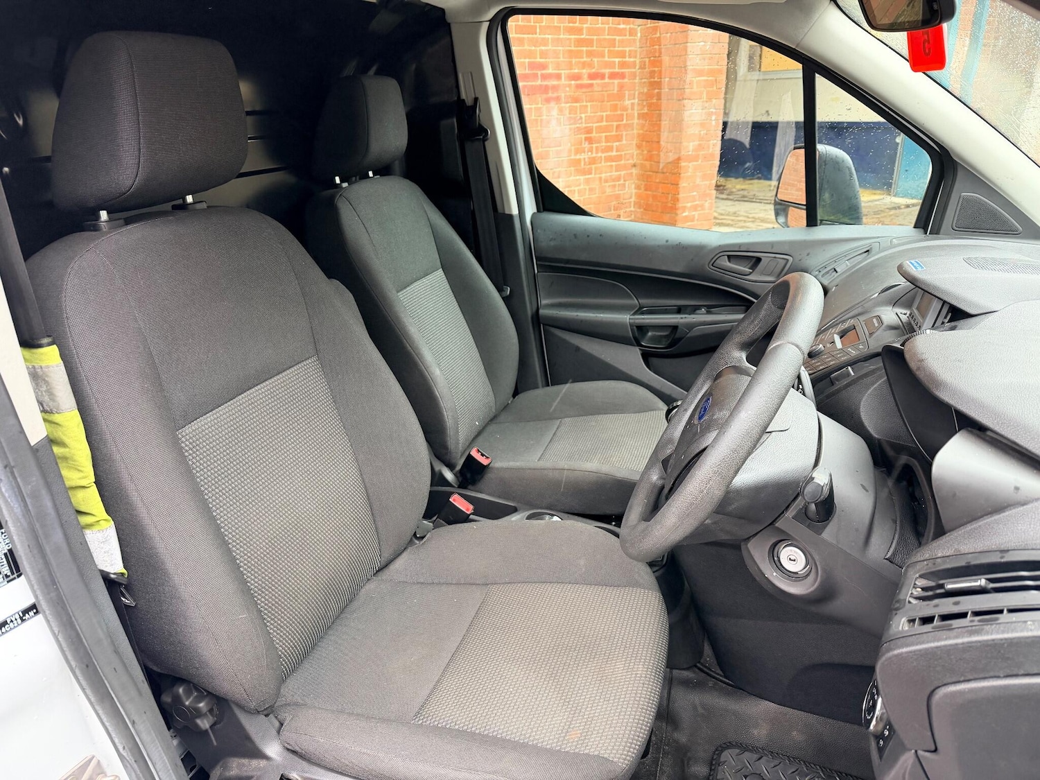 Used Ford Transit Connect 2017 for sale - 76584727: Photo 24