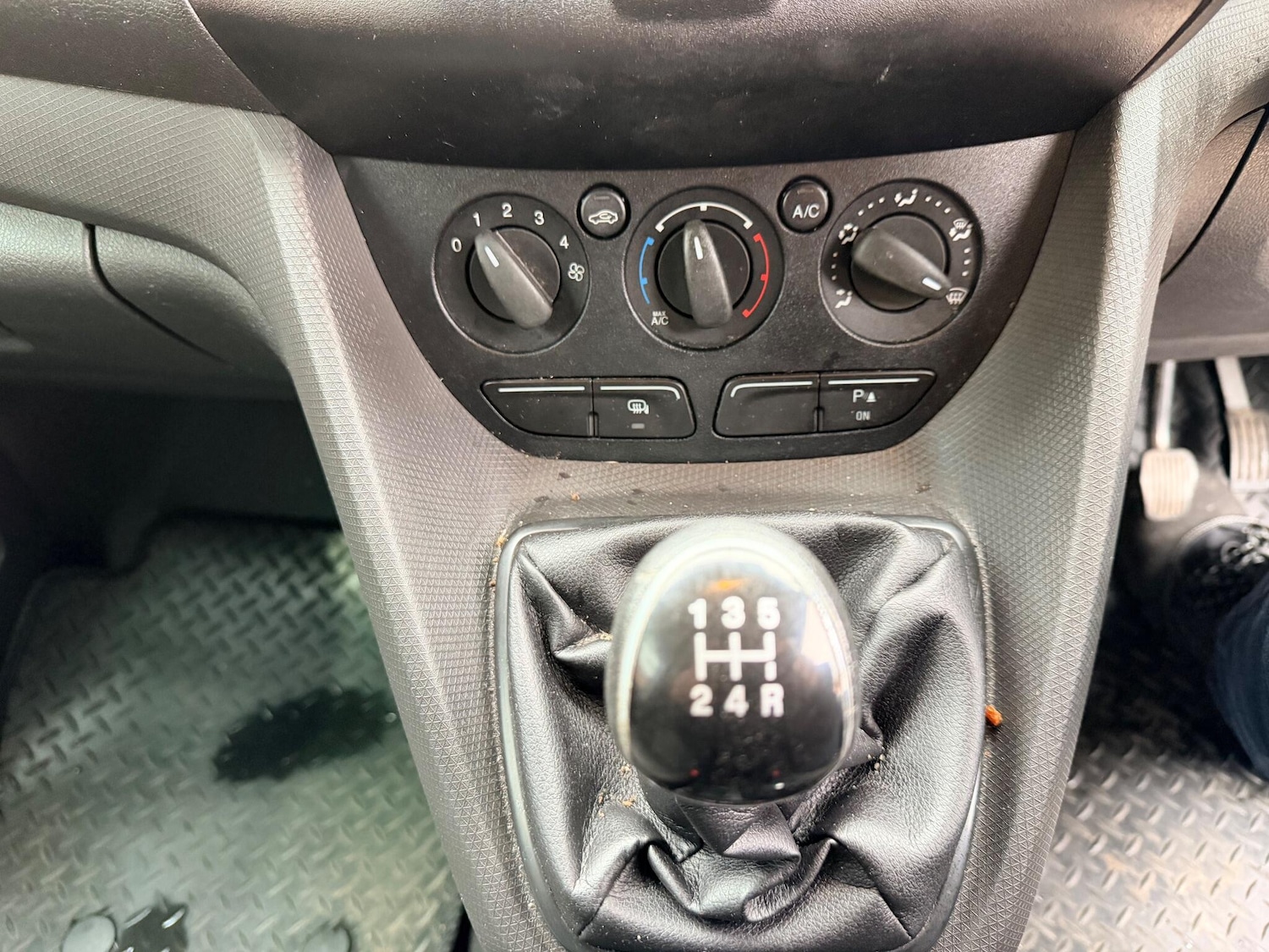 Used Ford Transit Connect 2017 for sale - 76584727: Photo 26