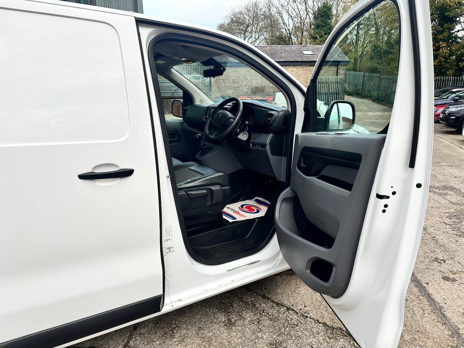 Used Peugeot Expert 2020 for sale - 76657557: Photo 32