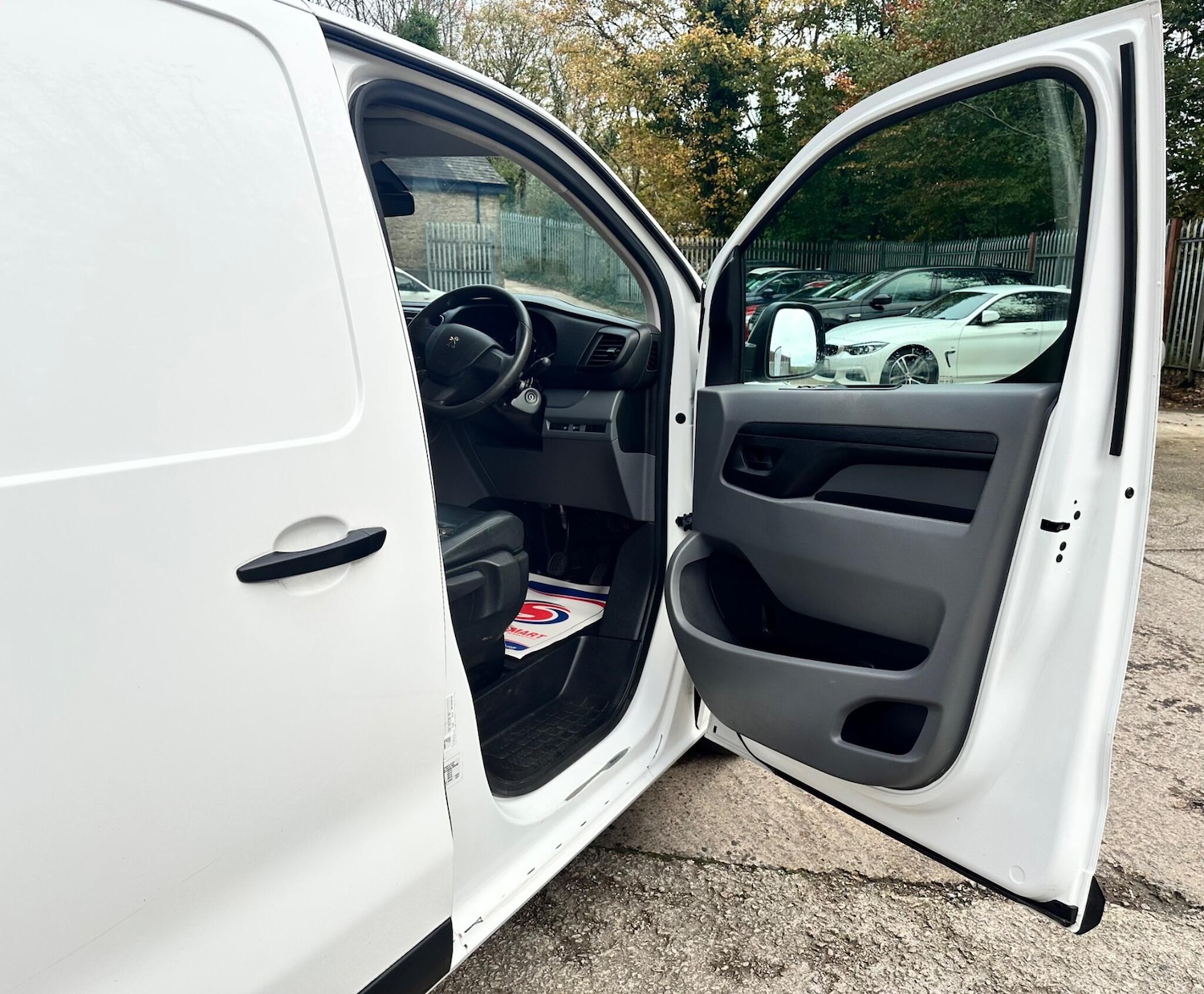 Used Peugeot Expert 2020 for sale - 76657557: Photo 33