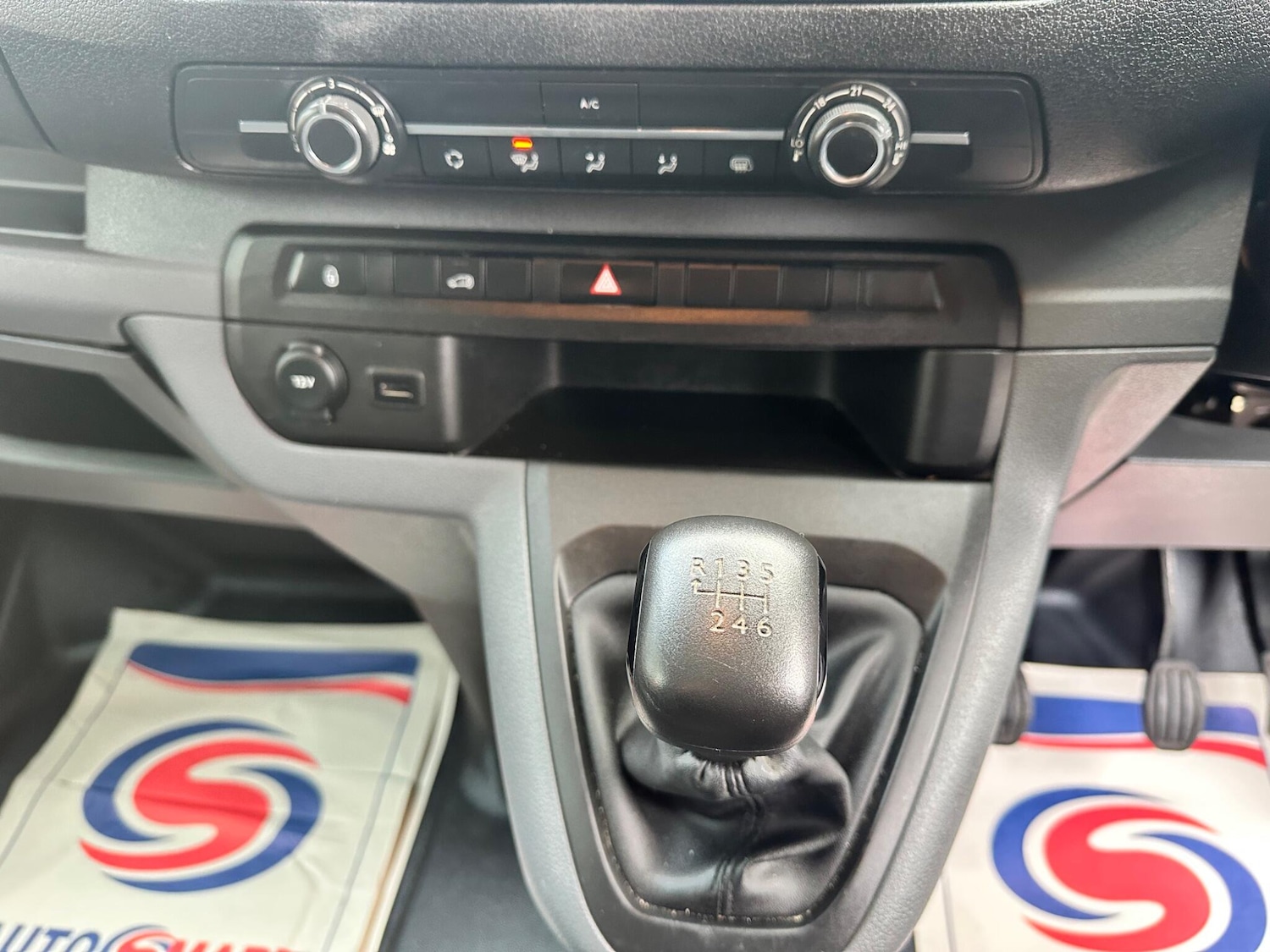 Used Peugeot Expert 2020 for sale - 76657557: Photo 39