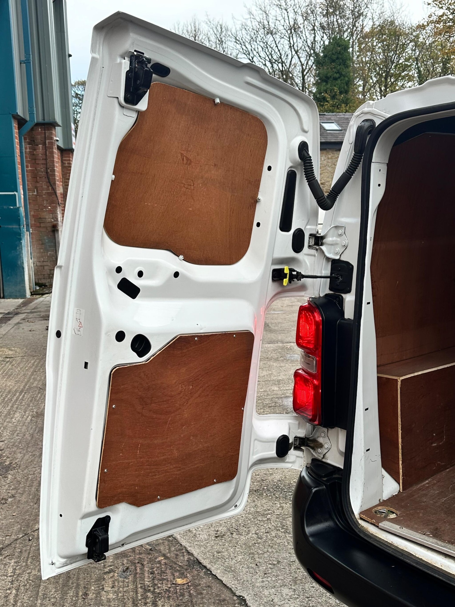 Used Peugeot Expert 2020 for sale - 76657557: Photo 44