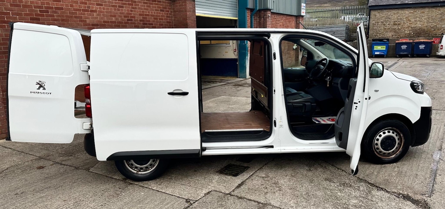 Used Peugeot Expert 2020 for sale - 76657557: Photo 46